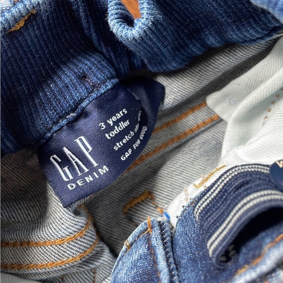 4 pairs of gap jeans - Picture 5 of 5